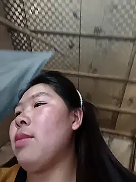 quynhkoolbae online show from April 8, 6:15 am