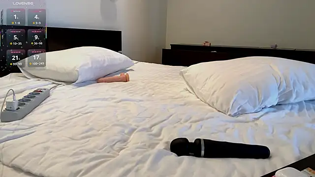 DestinyTurner online show from October 14, 10:29 am