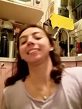 Snapshot of MoonBlueSex chatting on October 4, 4:51 am MoonBlueSex online show from October 4, 4:51 am