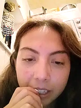 Snapshot of MoonBlueSex chatting on September 27, 4:52 am MoonBlueSex online show from September 27, 4:52 am