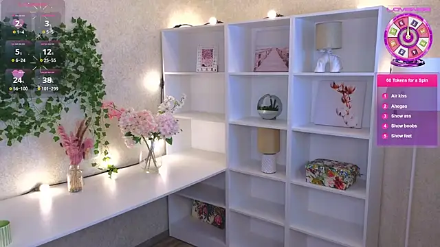 TraciMyntti online show from September 24, 1:37 am