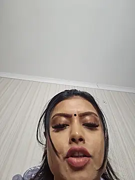 Indian GlowingMiax online show from November 26, 2:56 am