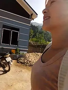 linda bae00 online show from November 27, 7:44 am