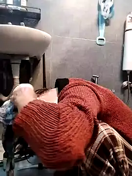 linda bae00 online show from November 30, 8:51 am