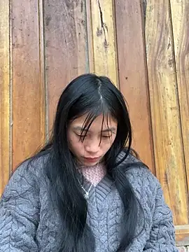 EmLy02 online show from February 9, 2:47 am