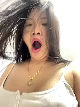 Miumieu online show from January 6, 3:32 am