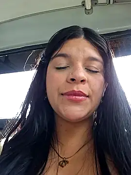 Snapshot of Eiimy_pretty chatting on September 24, 7:57 pm Eiimy pretty online show from September 24, 7:57 pm