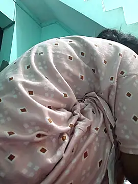 Hotcupale345 online show from September 10, 3:01 pm