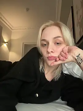 DaryaDoll online show from November 30, 10:25 pm