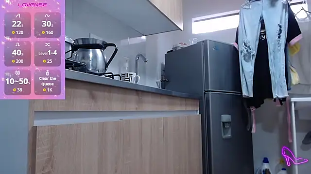 AllysonStonne online show from December 3, 10:12 pm