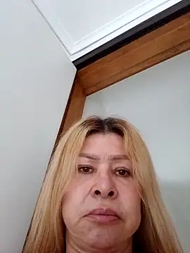 Mirianzapata 1 online show from April 4, 9:46 pm