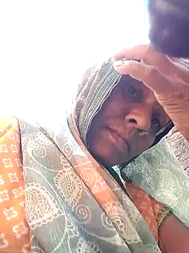 Pinky12A online show from November 2, 5:11 am