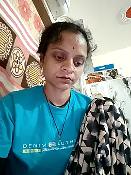 Sonam dhakad online show from April 13, 7:58 pm