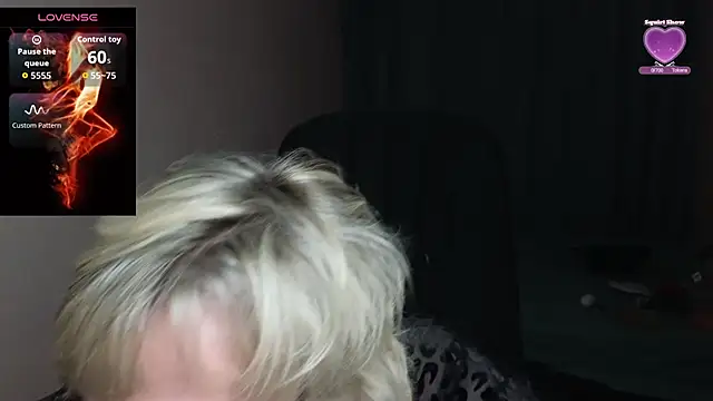 Snapshot of Rosette_Pricky chatting on October 24, 2:24 pm Rosette Pricky online show from October 24, 2:24 pm