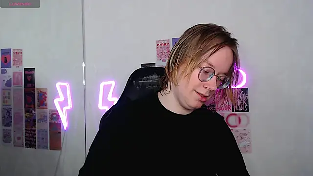 Amanda Butlerr online show from April 10, 10:32 am