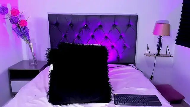 SagiraBelle online show from March 11, 5:26 pm