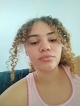 SirenRouge 69 online show from March 18, 9:20 pm