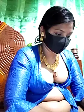 Snapshot of Mistompa24 chatting on October 16, 6:43 pm Mistompa24 online show from October 16, 6:43 pm