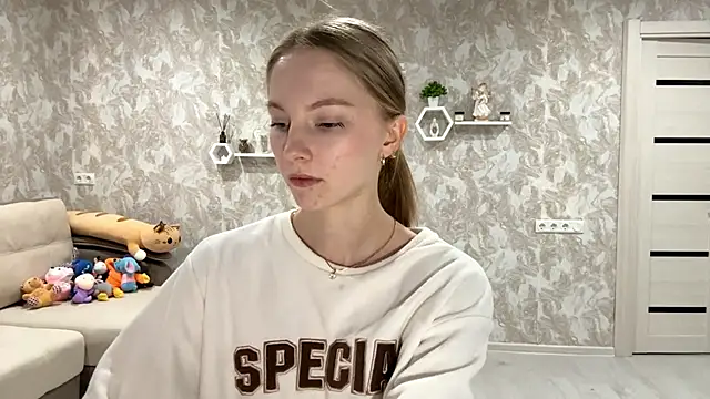 BrightAnnie online show from October 8, 3:16 pm