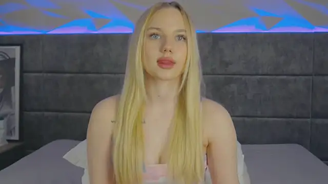 Sky Cutie online show from June 5, 6:52 am