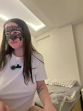 0gece0 online show from March 28, 7:24 pm