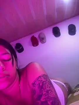 Nascary Fox online show from April 16, 7:57 pm