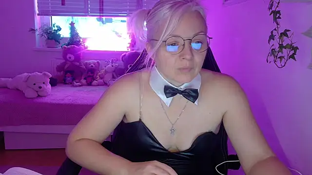 Linsy Kim online show from January 15, 6:52 am