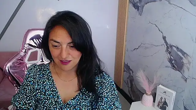 Snapshot of tamara_ch1 chatting on September 23, 2:43 am tamara ch1 online show from September 23, 2:43 am