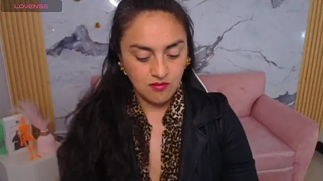 Snapshot of tamara_ch1 chatting on October 21, 3:21 am tamara ch1 online show from October 21, 3:21 am
