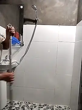 venu00 online show from February 8, 2:32 pm