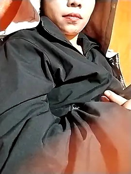 venu00 online show from November 25, 1:24 pm