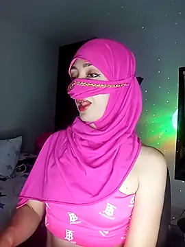 Eyad  H online show from November 4, 10:15 pm