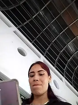 dulcelatin21 online show from November 12, 11:03 pm