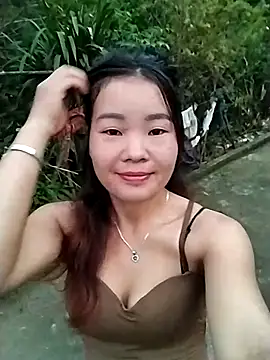 lylylove online show from September 21, 11:09 am