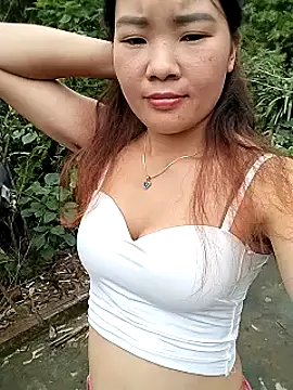 lylylove online show from September 13, 5:15 am