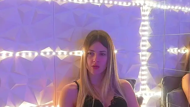 Aishha  online show from December 23, 6:06 am