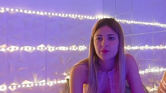 Snapshot of Aishha_ chatting on October 20, 5:10 am Aishha online show from October 20, 5:10 am