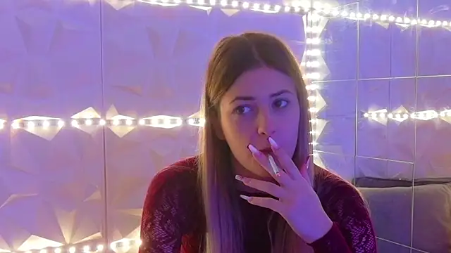 Aishha  online show from December 22, 6:05 am