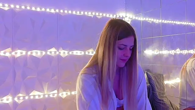 Snapshot of Aishha_ chatting on October 7, 5:34 am Aishha online show from October 7, 5:34 am