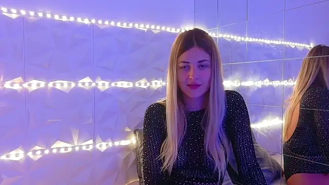Snapshot of Aishha_ chatting on September 26, 5:49 am Aishha online show from September 26, 5:49 am