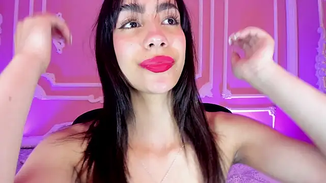 Snapshot of aitana_johns chatting on September 23, 12:14 pm aitana johns online show from September 23, 12:14 pm