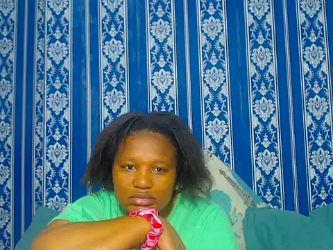 JUICEYLIPS333 online show from November 6, 4:24 pm