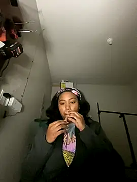 princesslivv online show from October 27, 3:35 am