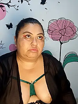 curvy diva  online show from January 17, 10:23 am