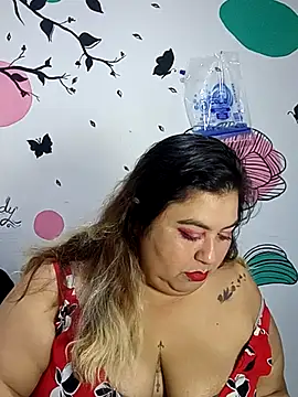 Snapshot of curvy_diva_ chatting on October 20, 12:30 pm curvy diva online show from October 20, 12:30 pm