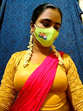 mini-queen online show from November 16, 4:18 pm