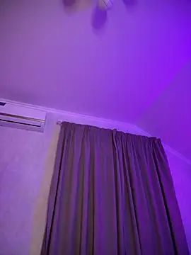 YourLittleDevil online show from February 3, 6:22 am