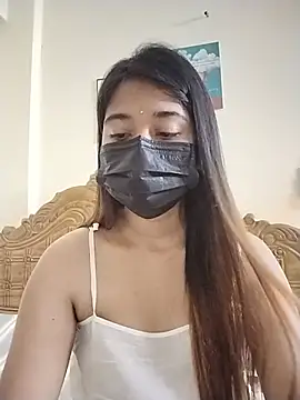 midnightmuse-03 online show from June 18, 2:44 pm