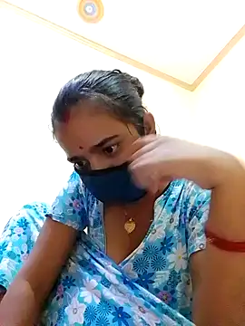 Snapshot of malteejat chatting on October 3, 3:39 pm malteejat online show from October 3, 3:39 pm