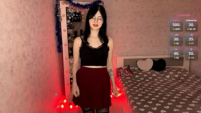 FakeLamb online show from January 12, 9:20 pm